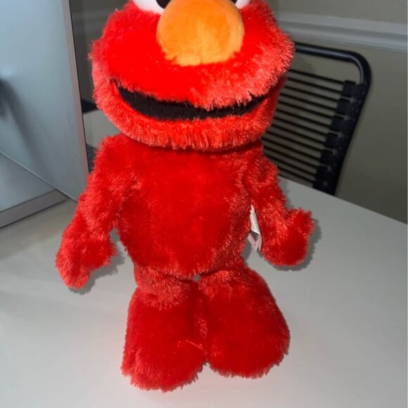Sesame Street Elmo Plush 14 Red Interactive Toy Elmo Slide English or Spanish - Picture 3 of 5